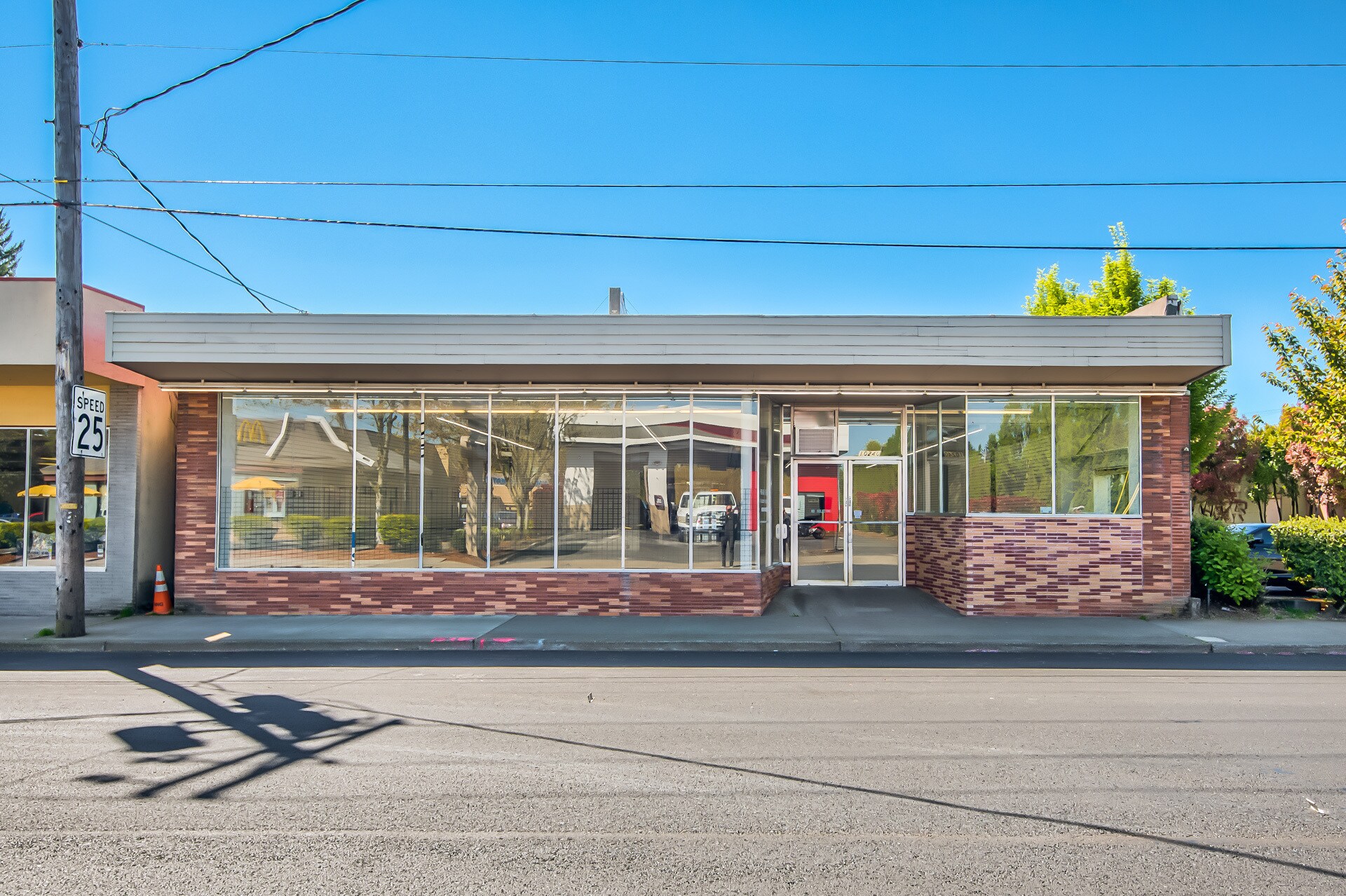 10227-10249 NE Clackamas St, Portland, OR for sale Building Photo- Image 1 of 1