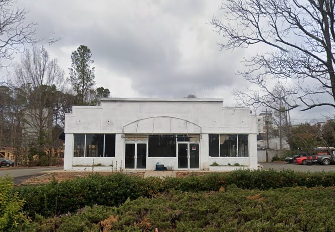 122 SW Maynard Rd, Cary, NC for lease - Primary Photo - Image 1 of 2