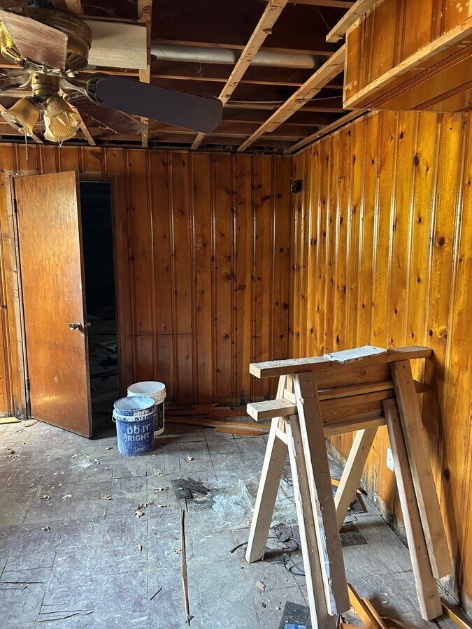 6136 Hamilton St, Omaha, NE 68132