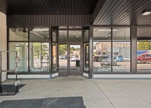 103-111 Park St, Walworth, WI for lease Interior Photo- Image 2 of 11