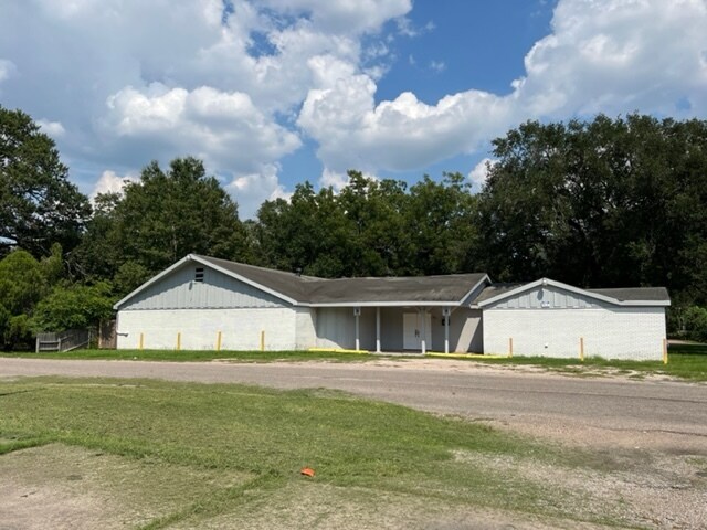 1720 W Sealy St, Alvin, TX for sale Building Photo- Image 1 of 1