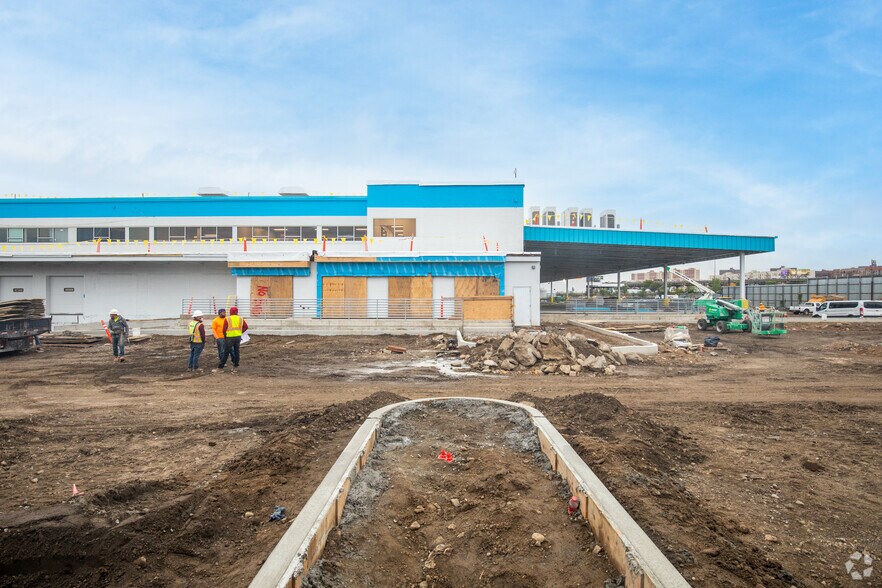 511 Barry St, Bronx, NY for sale - Primary Photo - Image 1 of 1