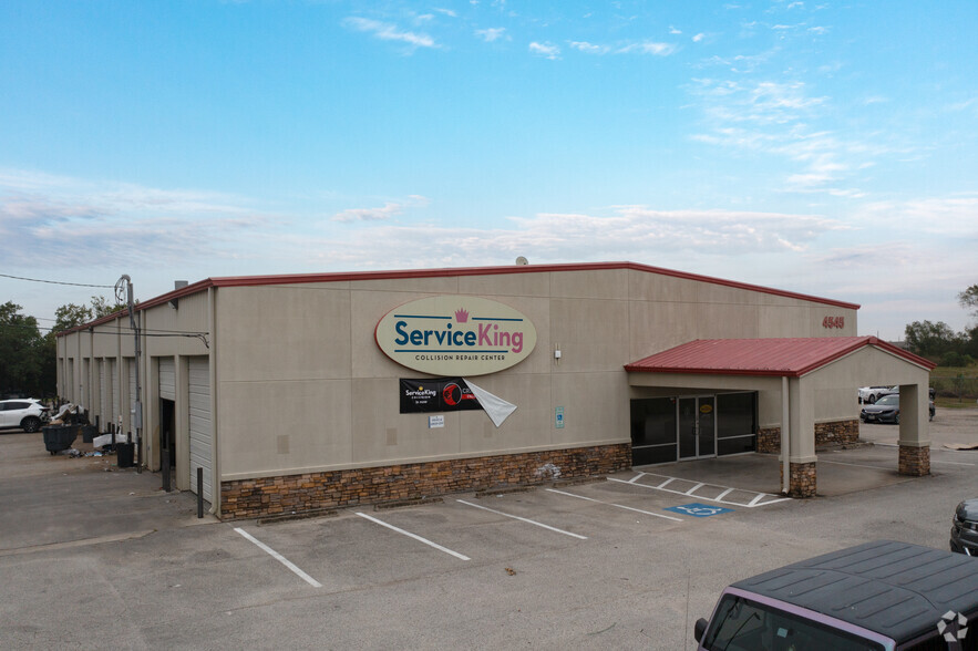 4545 S Sam Houston Pkwy E, Houston, TX for sale - Building Photo - Image 1 of 9