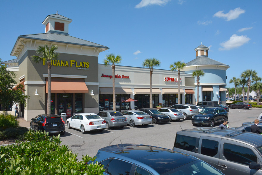 10304 Roosevelt Blvd N, Saint Petersburg, FL for lease - Building Photo - Image 1 of 9