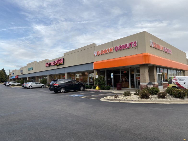 1235-1255 Boughton Rd, Bolingbrook, IL for lease - Building Photo - Image 1 of 1