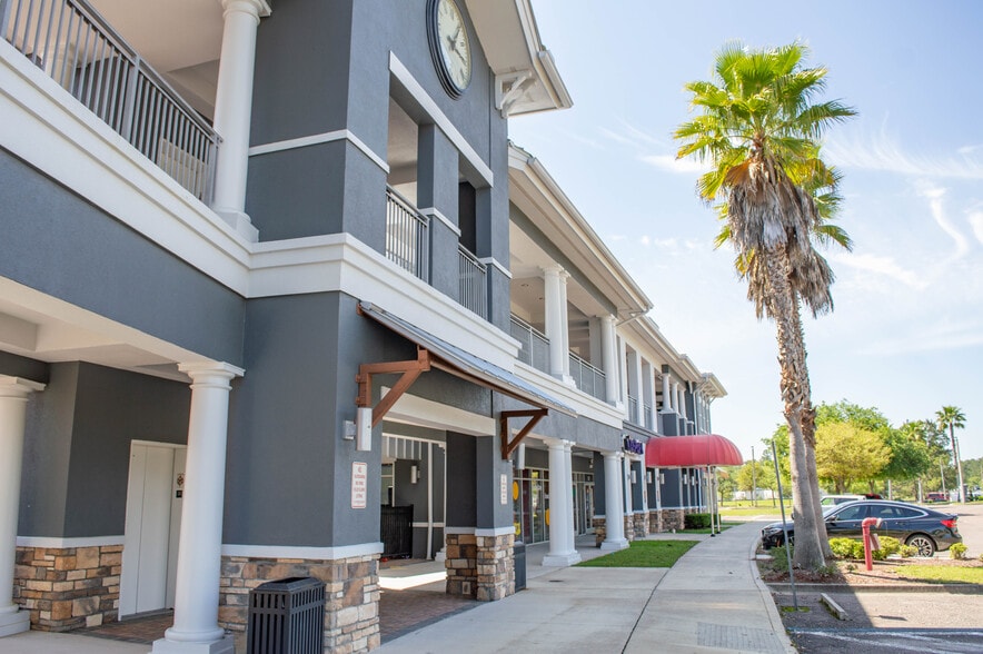 406 Old Hard Rd, Orange Park, FL for lease - Building Photo - Image 3 of 8