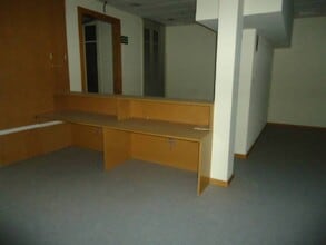 Plaça Plana de l'Om, Manresa, Barcelona for lease Construction Photo- Image 2 of 9