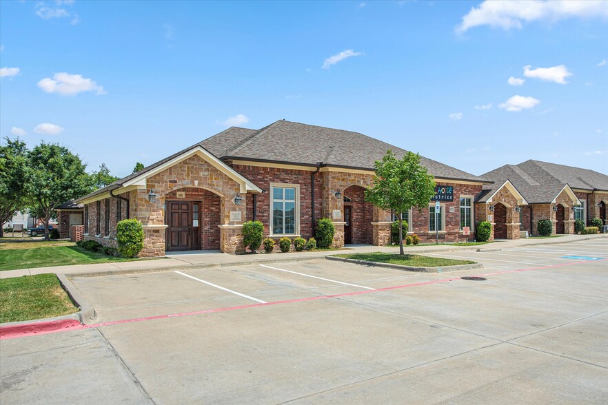 425 Old Newman Rd, Frisco, TX for lease - Building Photo - Image 2 of 38