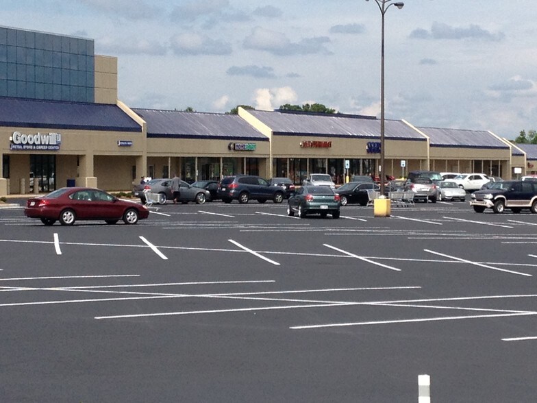 3700 Block Pepperell Pky, Opelika, AL for sale - Building Photo - Image 1 of 1