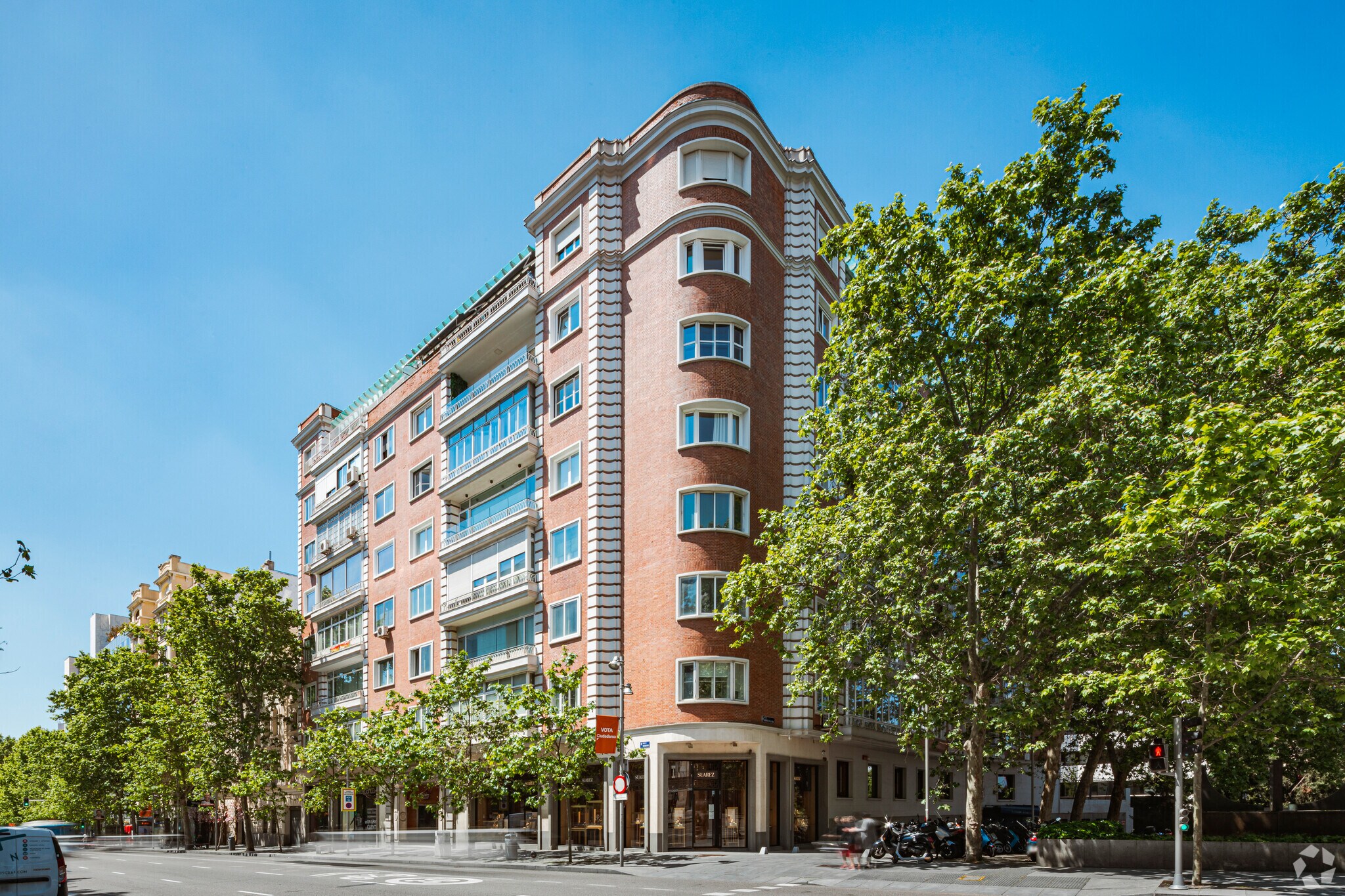 Calle Serrano, 63, Madrid, Madrid for sale Primary Photo- Image 1 of 1