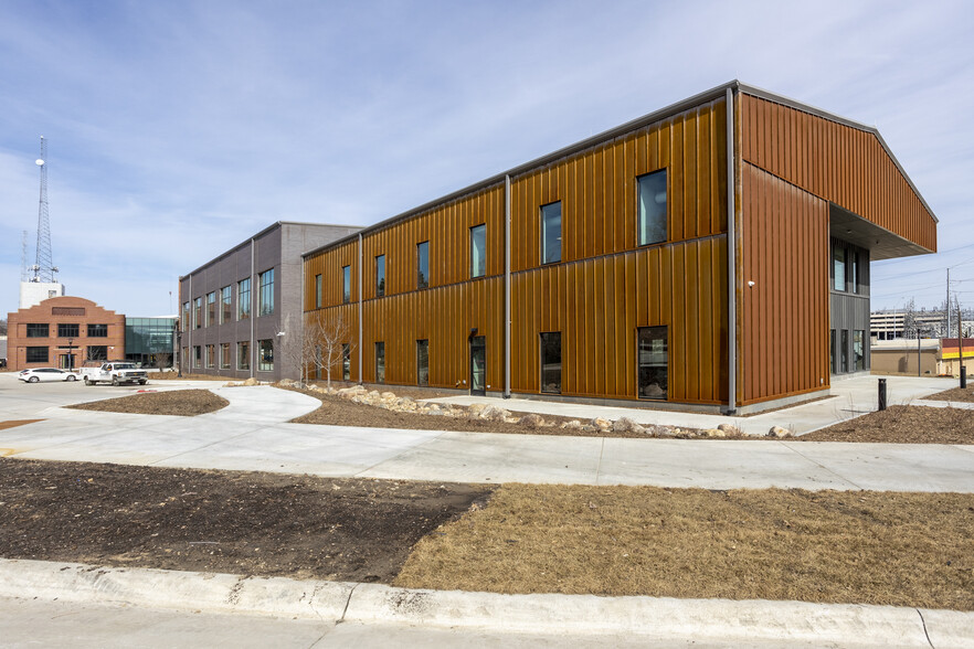 4601 Catalyst Court, Omaha, NE for lease - Building Photo - Image 3 of 12