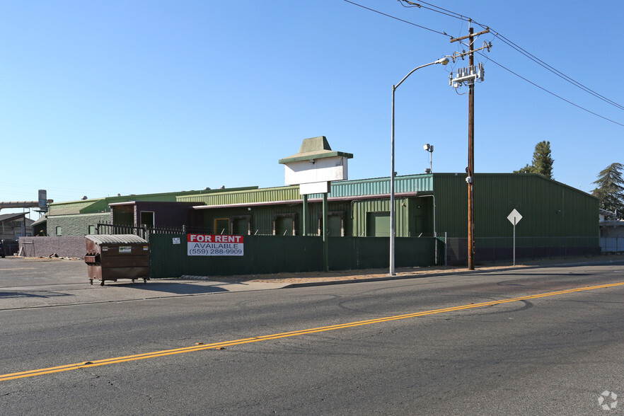 2356 S Fruit Ave, Fresno, CA for lease - Primary Photo - Image 1 of 11