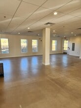 195 Russell St, Hadley, MA for lease Interior Photo- Image 2 of 3
