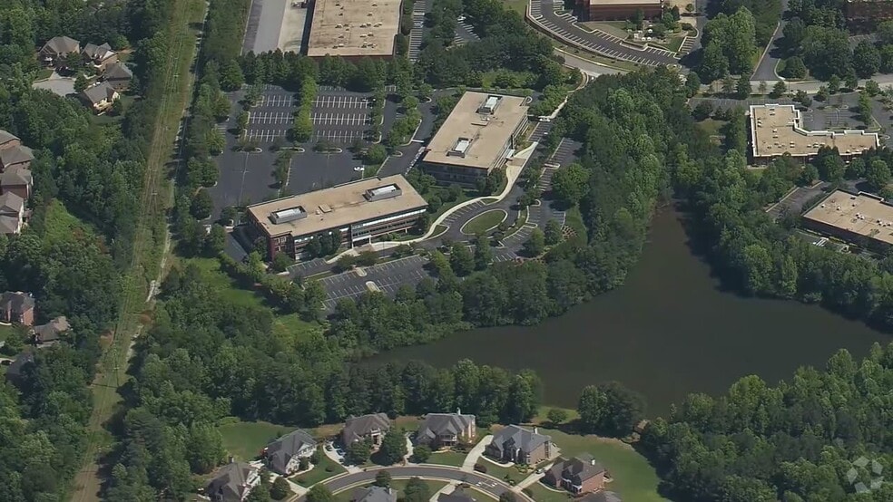 2915 Premiere Pky, Duluth, GA for lease - Aerial Video - Image 2 of 21