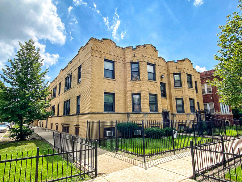 6501 S Maplewood Ave, Chicago, IL 60629