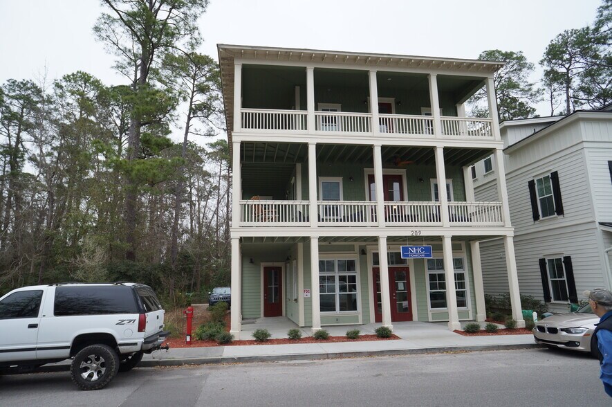 209 Goethe Rd, Bluffton, SC for sale - Primary Photo - Image 1 of 1