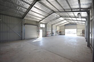 1014 Nowra St, North Albury for lease Interior Photo- Image 1 of 2