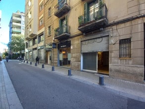 Retail in Barcelona, Barcelona for lease Building Photo- Image 2 of 8