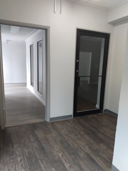 2019B S Henderson Blvd, Kilgore, TX for lease - Building Photo - Image 3 of 8