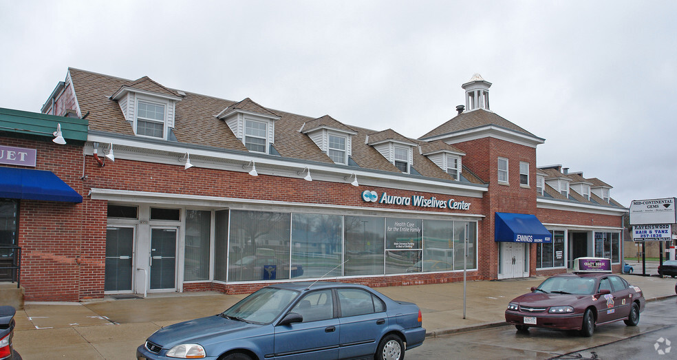 8320 W Bluemound Rd, Milwaukee, WI for lease - Primary Photo - Image 1 of 6