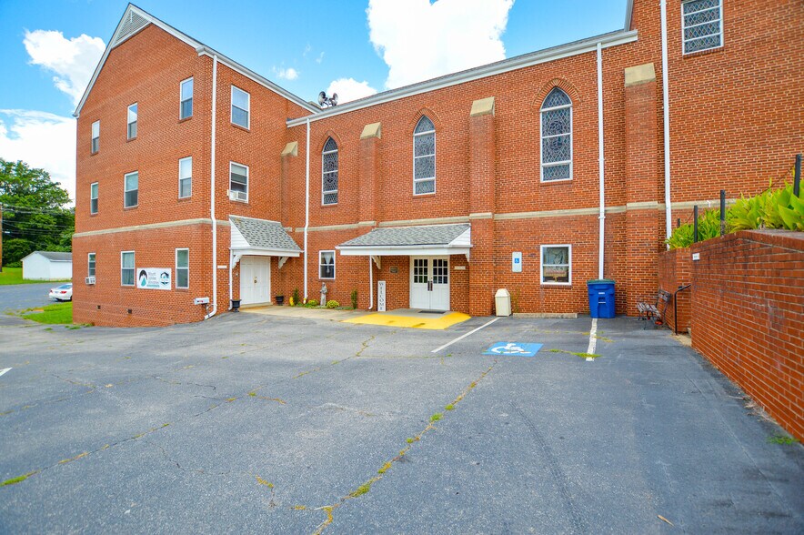 1520 S Scales St, Reidsville, NC 27320 Specialty for Sale