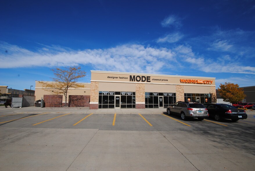 4302 S 13th Ave, Fargo, ND for lease - Building Photo - Image 1 of 2