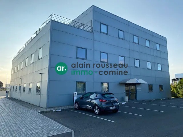 Office in Nantes for lease Building Photo- Image 1 of 7