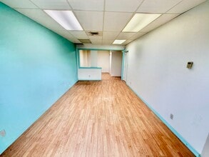 71 Baldwin Ave, Paia, HI for lease Interior Photo- Image 1 of 3