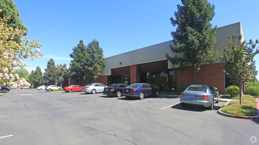 322 Lindbergh Ave, Livermore, CA for lease - Primary Photo - Image 1 of 3