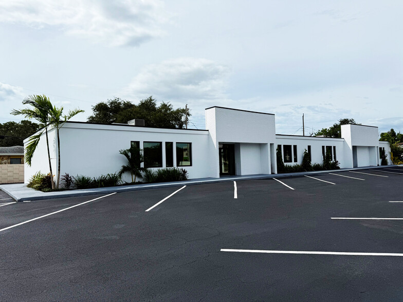 6400-6416 Dr. Martin Luther King, J St N, Saint Petersburg, FL for sale - Building Photo - Image 1 of 1