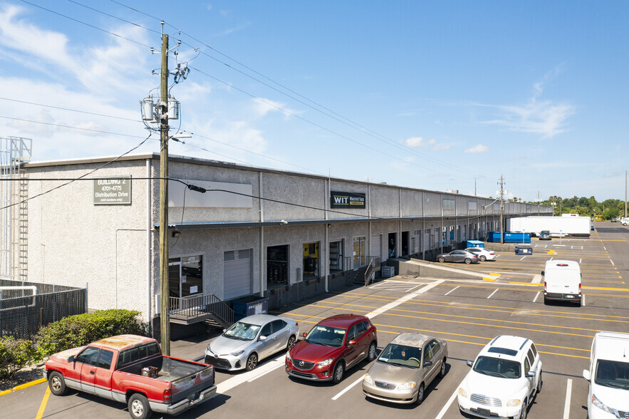 4701-4775 Distribution Dr, Tampa, FL for lease - Primary Photo - Image 1 of 6