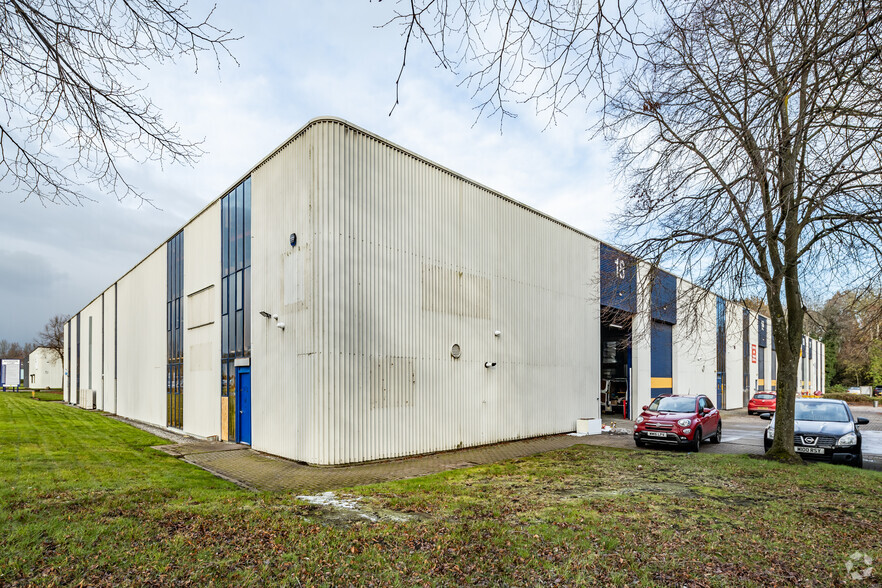 21 Adlington Ct, Warrington for lease - Building Photo - Image 3 of 3