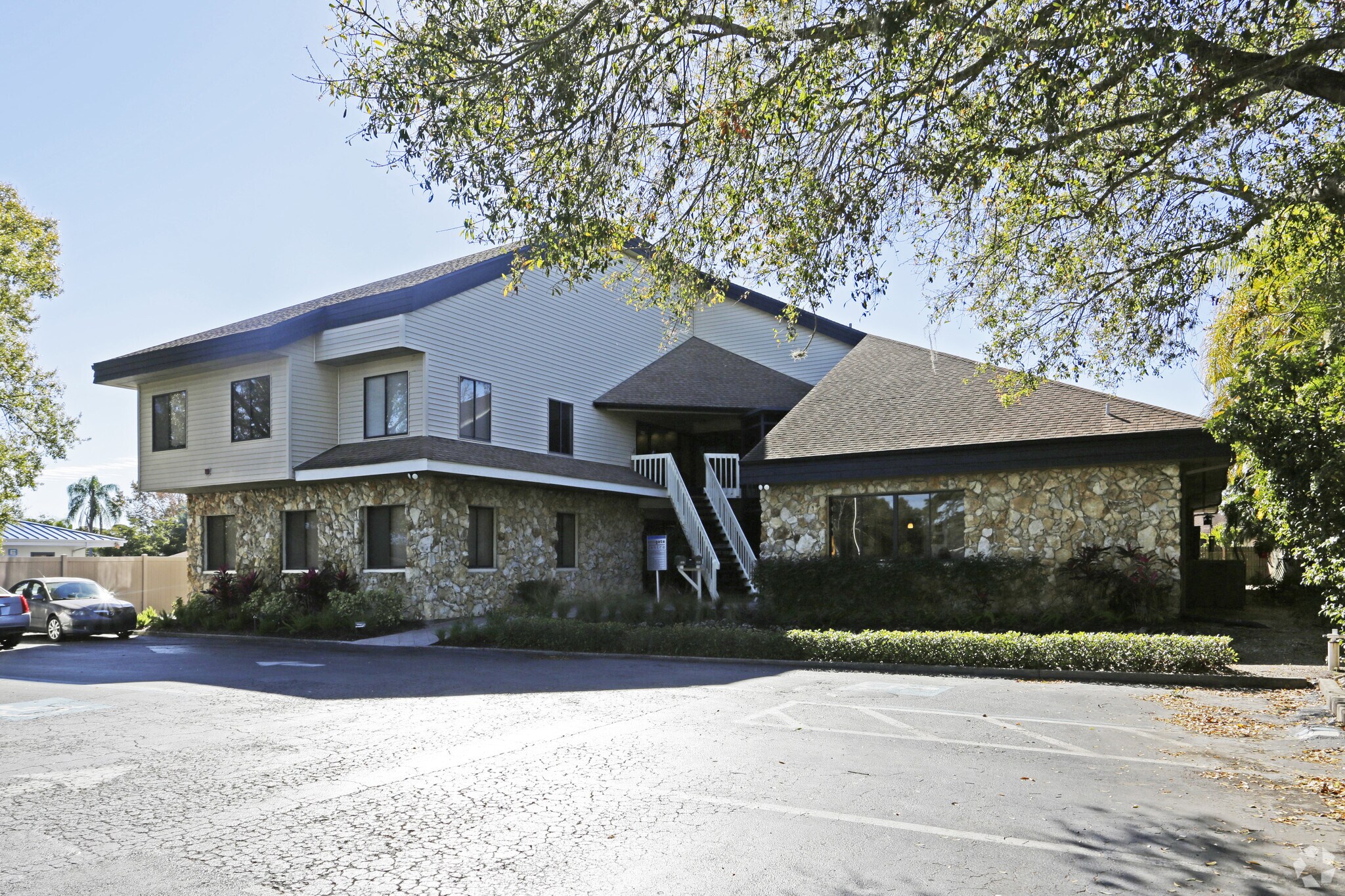 5500 Bee Ridge Rd, Sarasota, FL for sale Primary Photo- Image 1 of 1