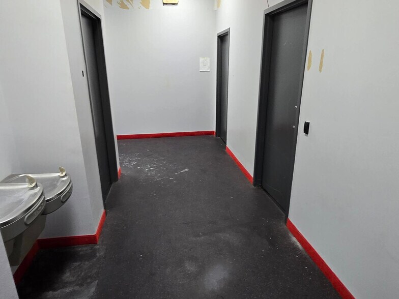 2108-2120 S Buerkle St, Stuttgart, AR for lease - Building Photo - Image 3 of 10