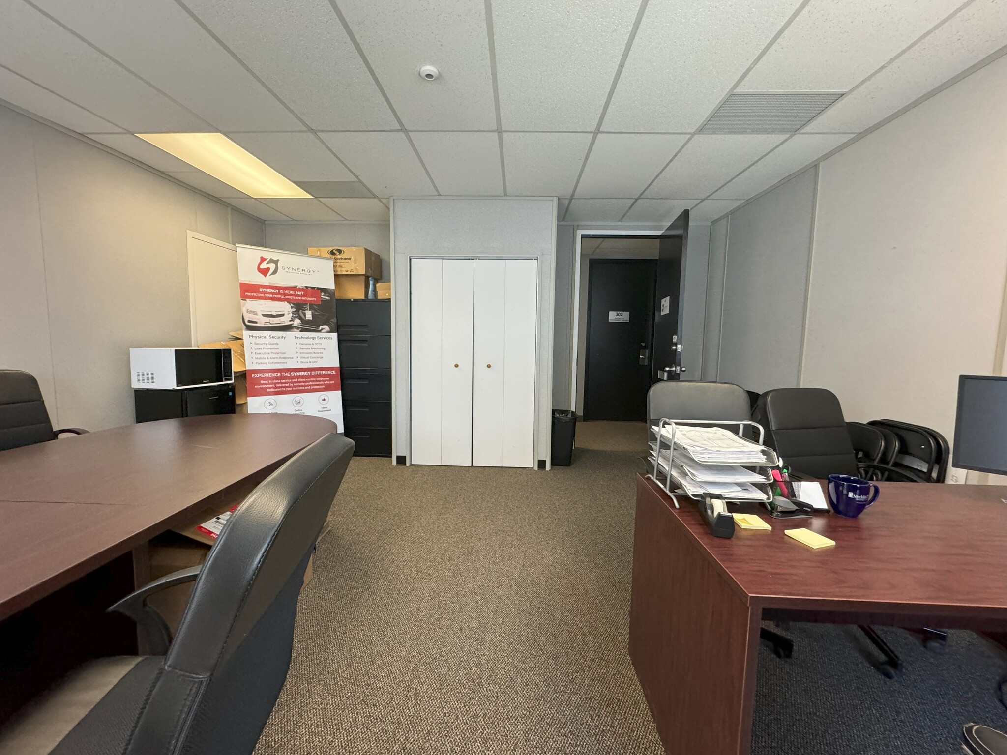 1827 Woodward Dr, Ottawa, ON for lease Interior Photo- Image 1 of 3