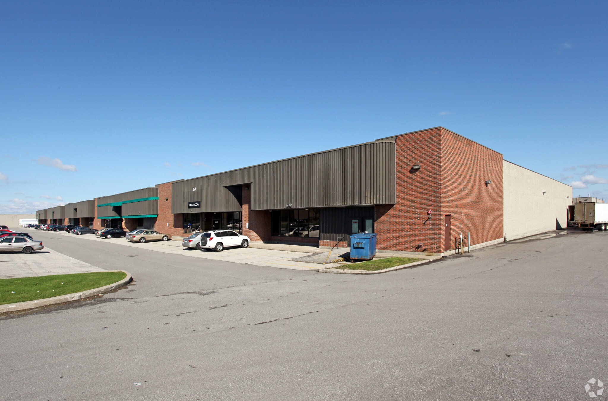 250-340 Rimrock Rd, Toronto, ON for sale Primary Photo- Image 1 of 1
