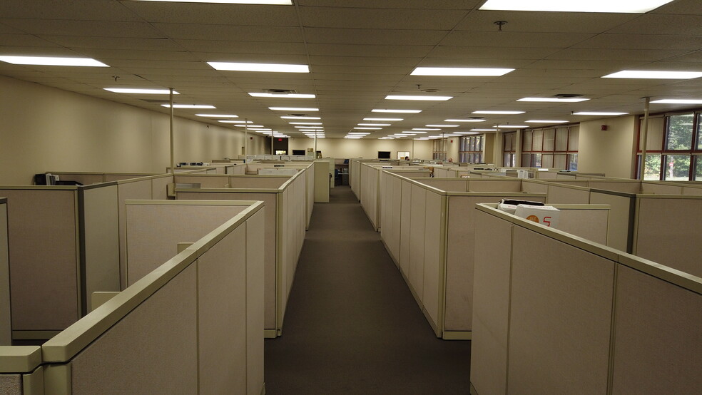 5 Corporate Ridge Pkwy, Columbus, GA for lease - Interior Photo - Image 3 of 13