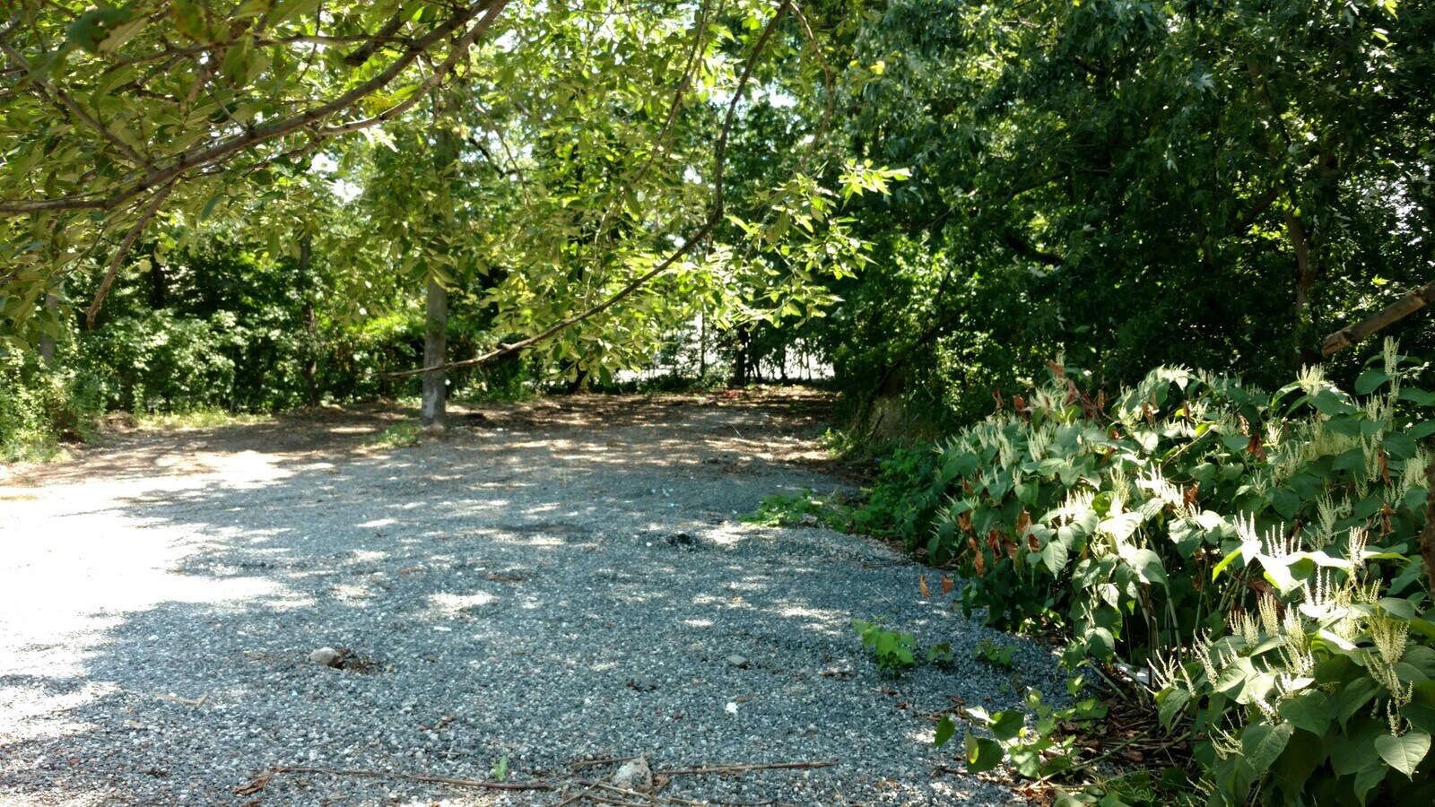 320 Genesee Ave, Staten Island, NY 10312