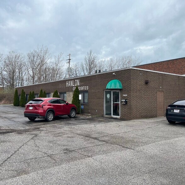 21611 Tungsten Rd, Euclid, OH for sale - Building Photo - Image 1 of 1