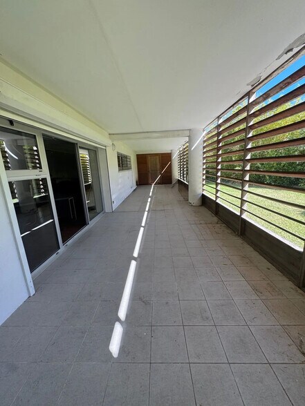 Office in Anglet for lease - Interior Photo - Image 2 of 2