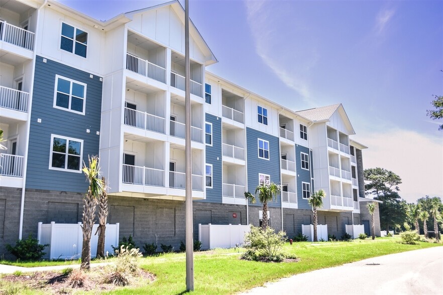 2272 Dolphin Shores Dr SW, Supply, NC for sale - Building Photo - Image 2 of 19