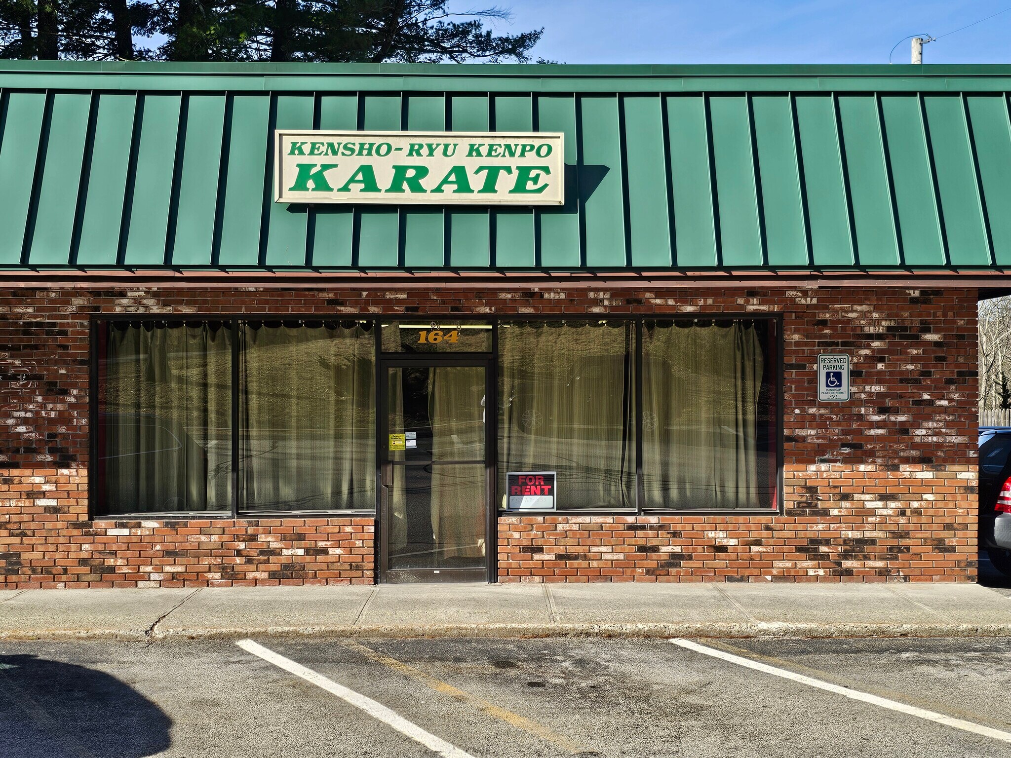 164 Gore Rd, Webster, MA for sale Primary Photo- Image 1 of 1