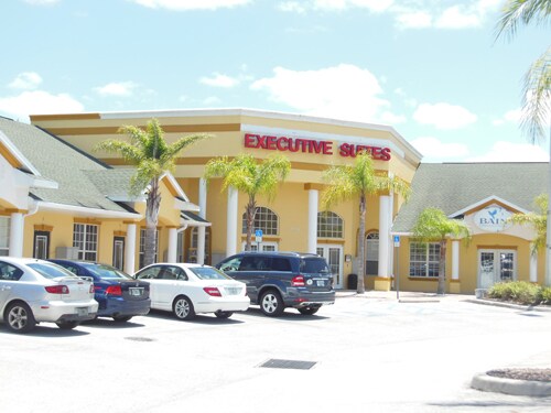 10335 Cross Creek Blvd, Tampa, FL for sale Building Photo- Image 1 of 1