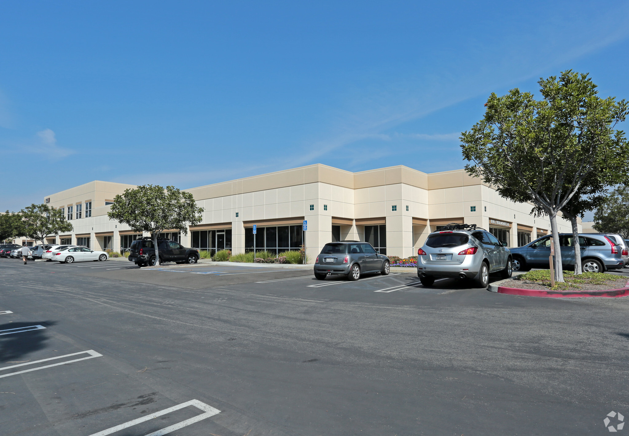 1350 Reynolds Ave, Irvine, CA 92614 - Reynolds Business Park | LoopNet