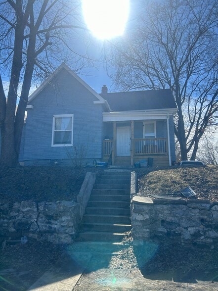 6501 Roberts St, Kansas City, MO for sale - Primary Photo - Image 1 of 1