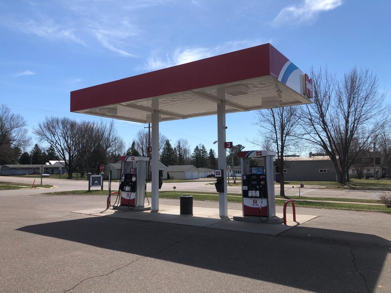 485 E Main St, Gilman, WI 54433 Gilman Gas Station/Store