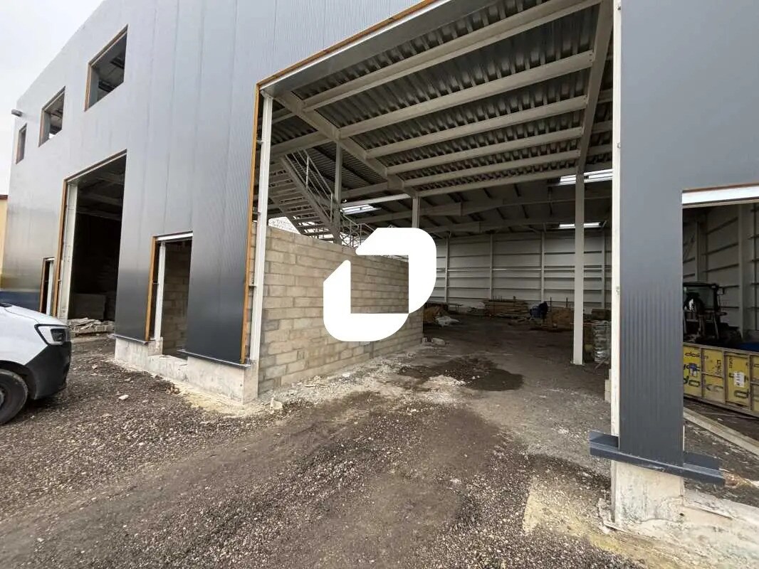 Flex in Bondoufle for lease Building Photo- Image 1 of 5