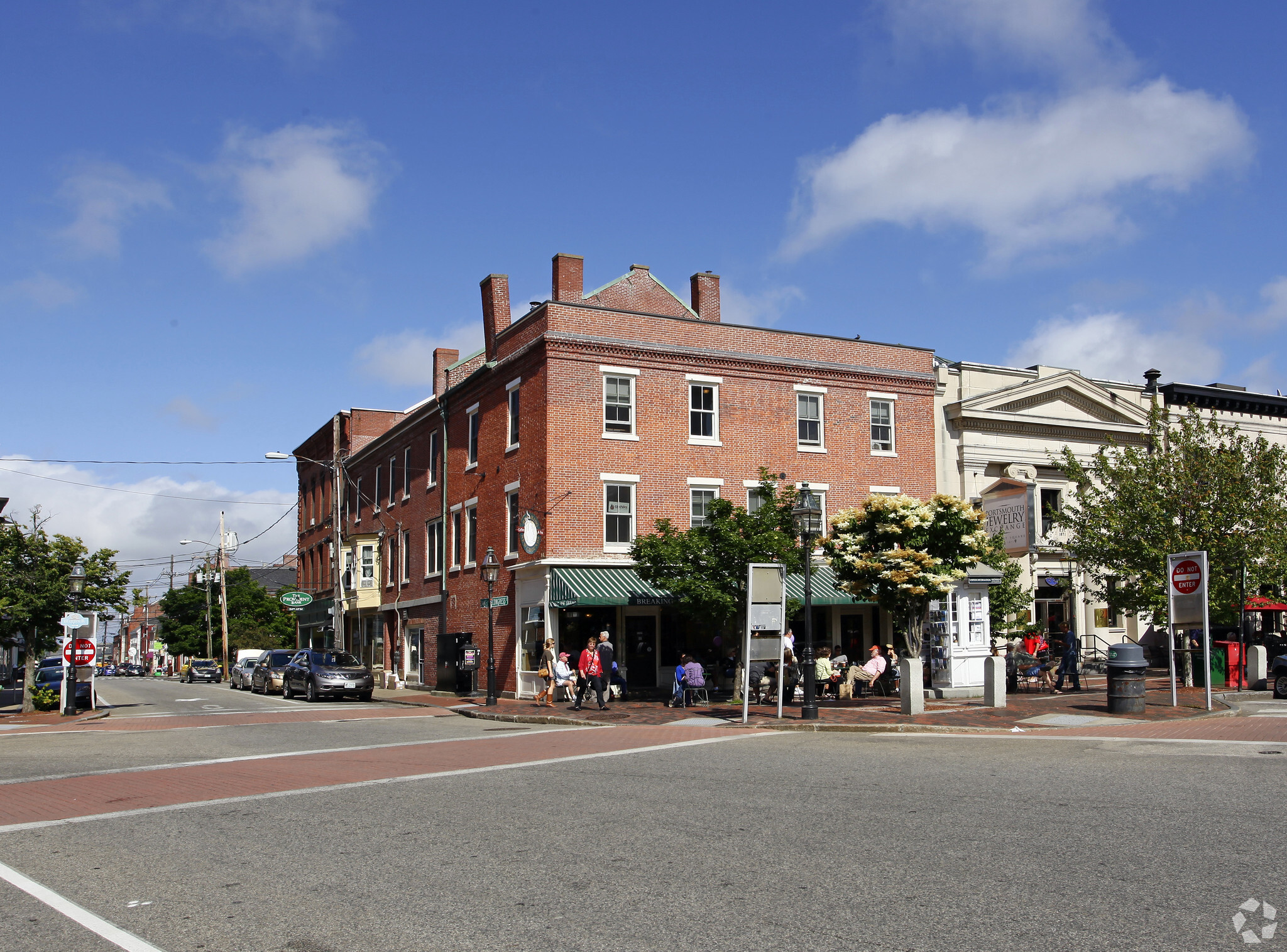 16 Market Sq, Portsmouth, NH 03801 | LoopNet