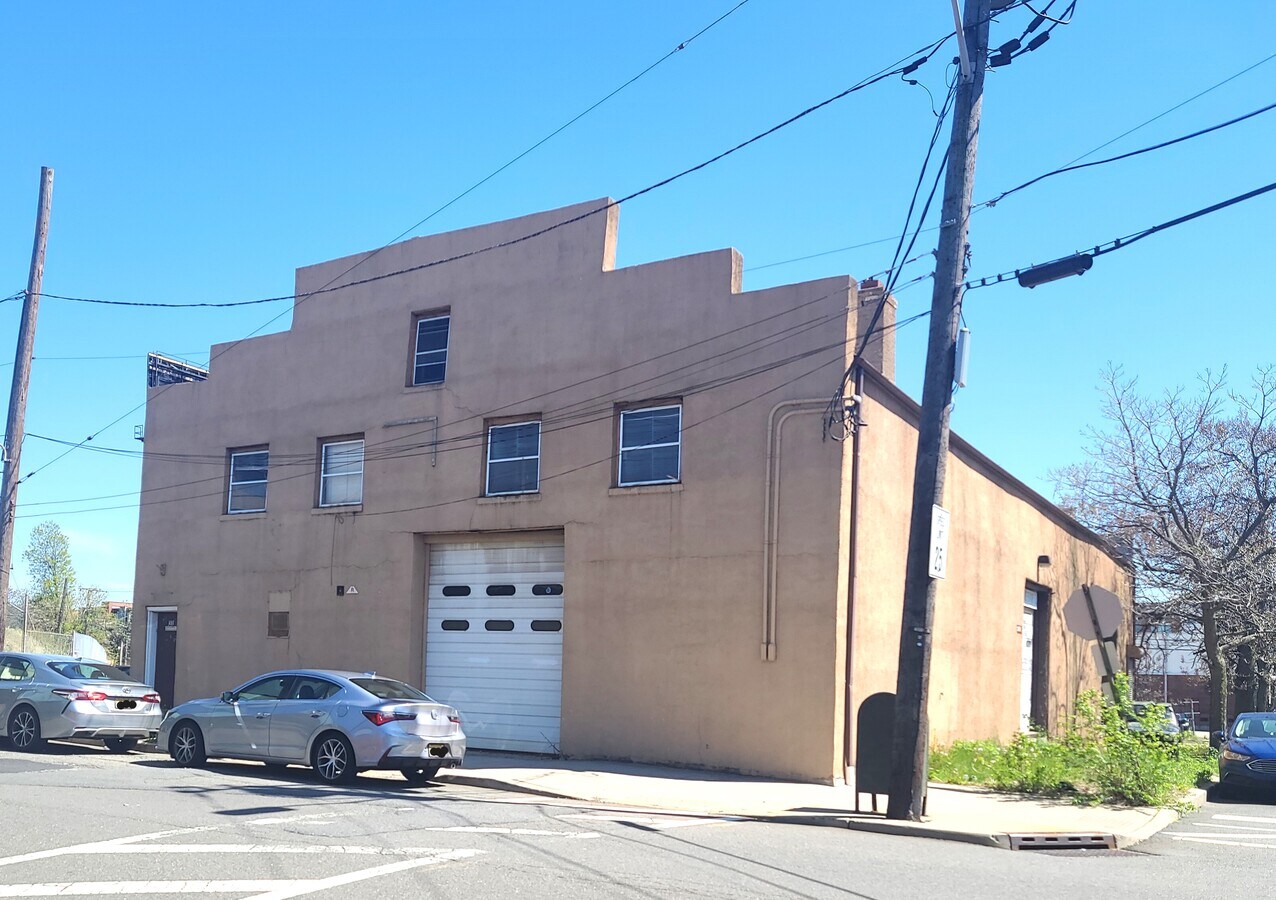 301 Bergen St, Harrison, NJ 07029 Industrial for Sale