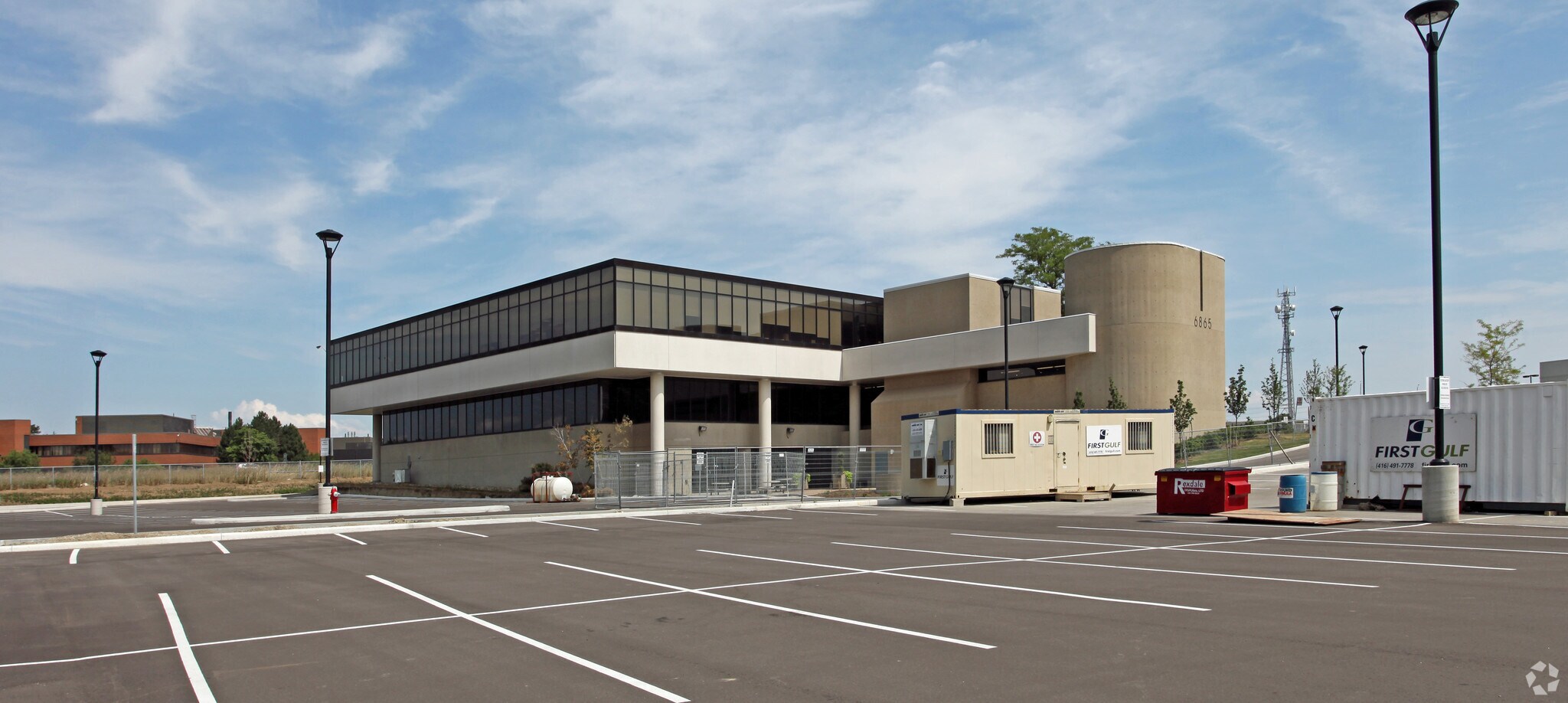 6865 Century Ave, Mississauga, ON for lease Primary Photo- Image 1 of 9